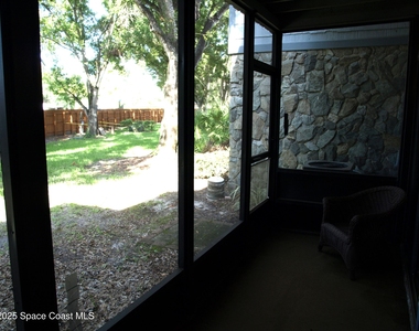 9015 Manchester Lane - Photo Thumbnail 17