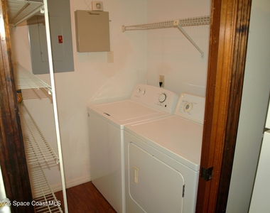 9015 Manchester Lane - Photo Thumbnail 11