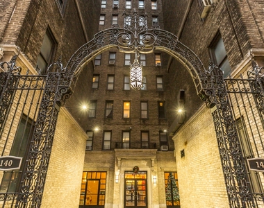 140 East 46th Street - Photo Thumbnail 5