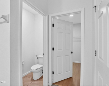 7114 Topaz Drive - Photo Thumbnail 24
