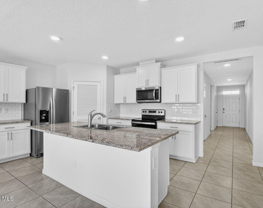 7114 Topaz Drive - Photo Thumbnail 5