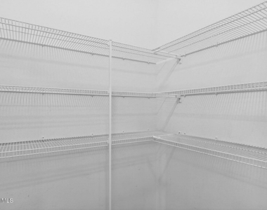 7114 Topaz Drive - Photo Thumbnail 12