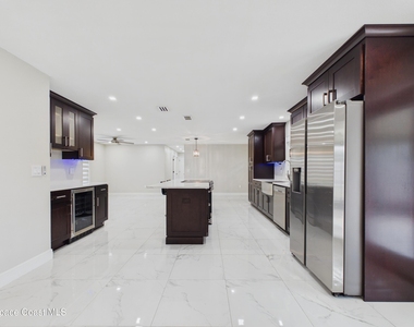 282 Umber Street Nw - Photo Thumbnail 6