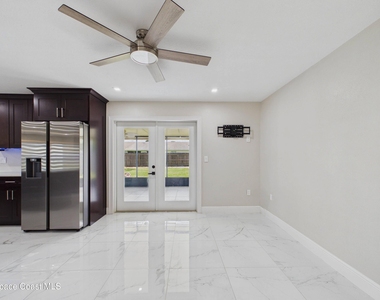 282 Umber Street Nw - Photo Thumbnail 8