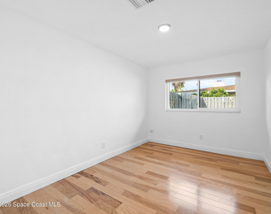 211 Wayne Avenue - Photo Thumbnail 19