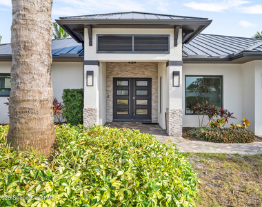211 Wayne Avenue - Photo Thumbnail 1