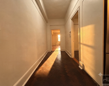 West 73rd Street - Photo Thumbnail 3