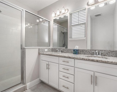 10715 Marsha Drive - Photo Thumbnail 14