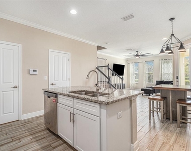 10715 Marsha Drive - Photo Thumbnail 11