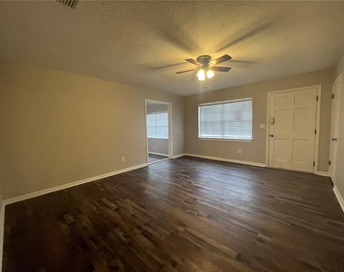 610 Patlin Avenue - Photo Thumbnail 10