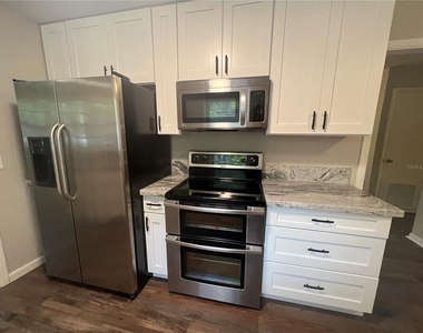 610 Patlin Avenue - Photo Thumbnail 7