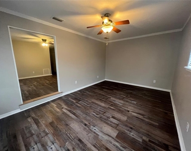 610 Patlin Avenue - Photo Thumbnail 3