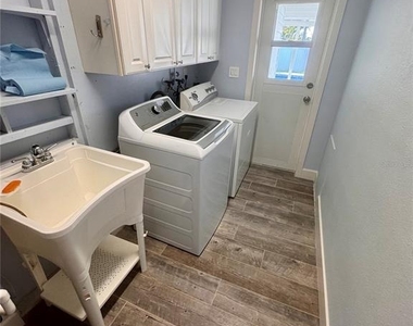 2215 W Vina Del Mar Boulevard - Photo Thumbnail 11