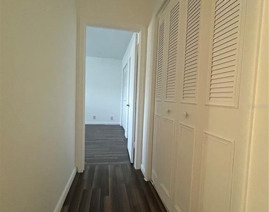 110 Broward Drive - Photo Thumbnail 5