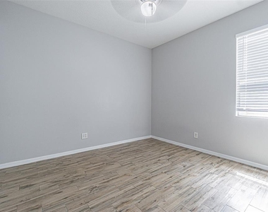 13016 Terrace Brook Place - Photo Thumbnail 12