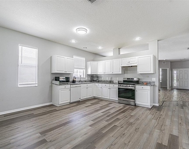 13016 Terrace Brook Place - Photo Thumbnail 7