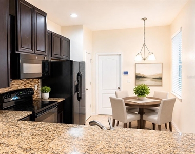 2119 Lennox Dale Lane - Photo Thumbnail 3