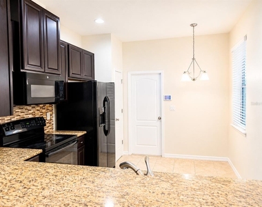 2119 Lennox Dale Lane - Photo Thumbnail 5