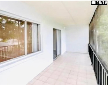 4435 1st Street Ne - Photo Thumbnail 5