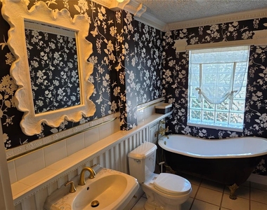 1132 Ridge Drive - Photo Thumbnail 4