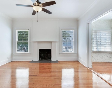 2114 W Dekle Avenue - Photo Thumbnail 12