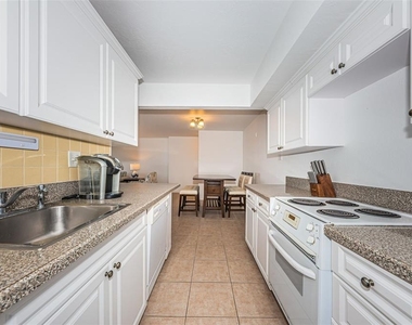 10355 Paradise Boulevard - Photo Thumbnail 17
