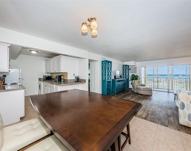 10355 Paradise Boulevard - Photo Thumbnail 14