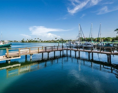 10355 Paradise Boulevard - Photo Thumbnail 27