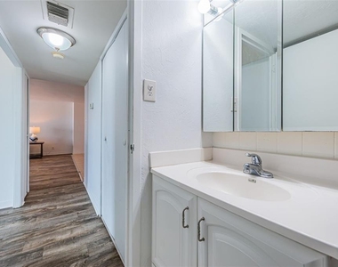 10355 Paradise Boulevard - Photo Thumbnail 25