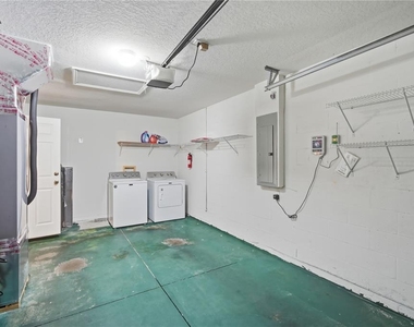 5246 Mango Fruit Street - Photo Thumbnail 17