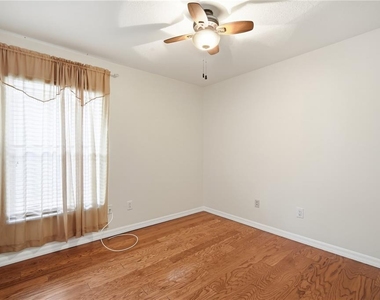 5246 Mango Fruit Street - Photo Thumbnail 5