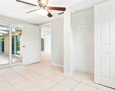 7235 Westwind Drive - Photo Thumbnail 7