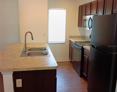3814 N Garrison Street - Photo Thumbnail 8