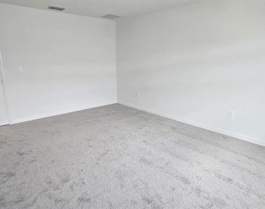 9848 Allendale Street - Photo Thumbnail 4