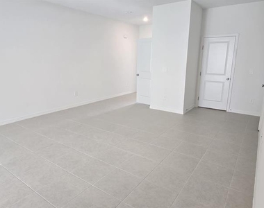 9848 Allendale Street - Photo Thumbnail 19