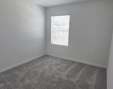 9848 Allendale Street - Photo Thumbnail 9