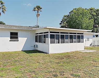 4511 S Gaines Road - Photo Thumbnail 18