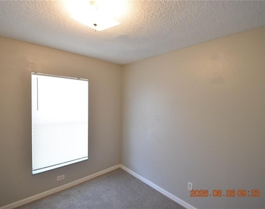 3506 E 10th Avenue - Photo Thumbnail 26