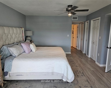 6500 Sunset Way - Photo Thumbnail 31