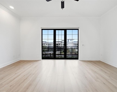 2236 Soho Bay Court - Photo Thumbnail 24
