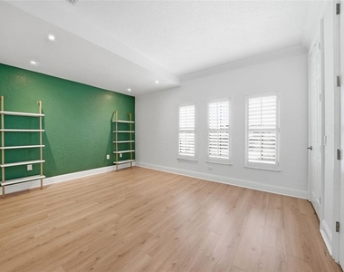 2236 Soho Bay Court - Photo Thumbnail 12
