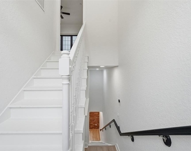 2236 Soho Bay Court - Photo Thumbnail 14