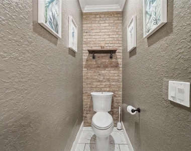2236 Soho Bay Court - Photo Thumbnail 32