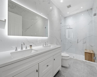 2236 Soho Bay Court - Photo Thumbnail 31