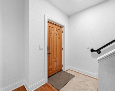 2236 Soho Bay Court - Photo Thumbnail 2