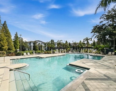 5703 Legacy Crescent Place - Photo Thumbnail 22