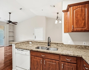 5703 Legacy Crescent Place - Photo Thumbnail 8