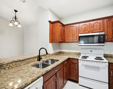 5703 Legacy Crescent Place - Photo Thumbnail 7