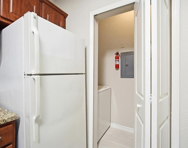 5703 Legacy Crescent Place - Photo Thumbnail 9
