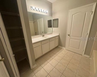 3404 High Hampton Circle - Photo Thumbnail 10